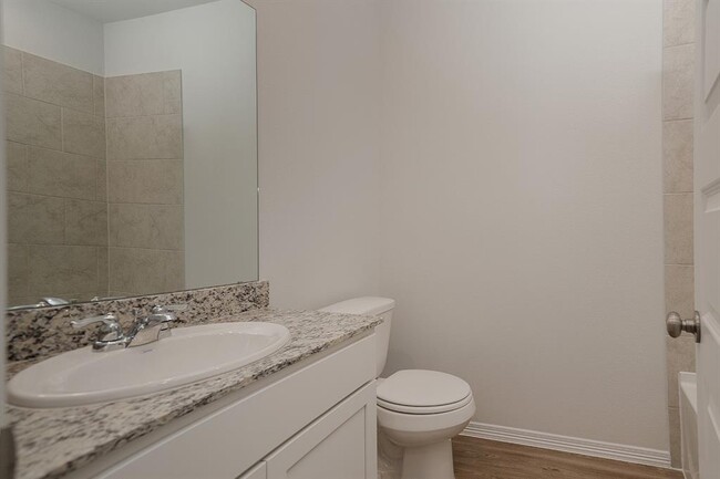 Building Photo - 10714 Violet Bloom Dr