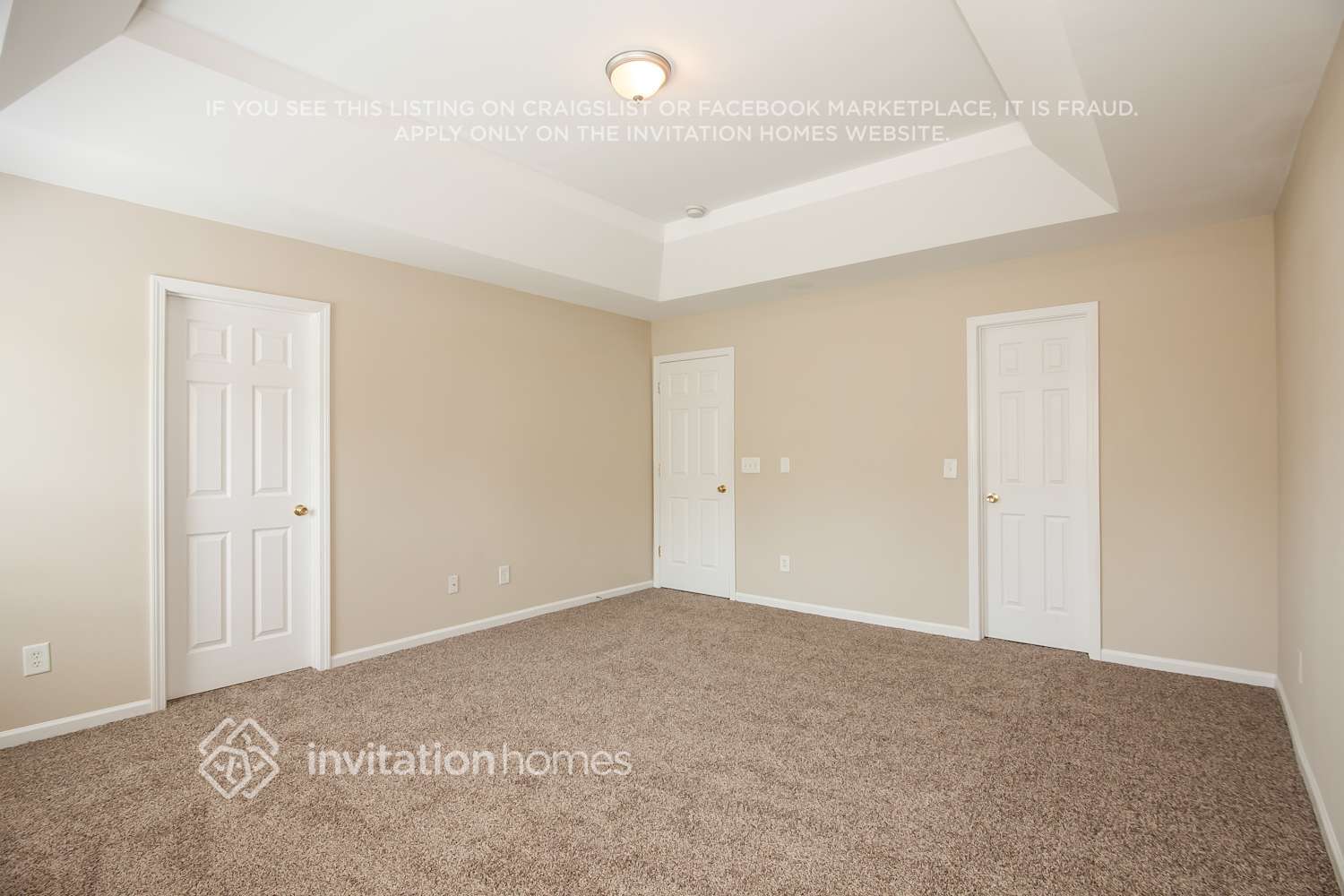 Building Photo - 8422 Oak Dr