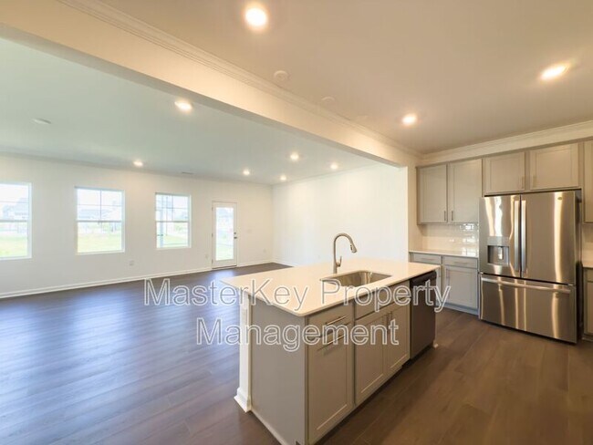 Building Photo - 212 Shingle Oak Rd