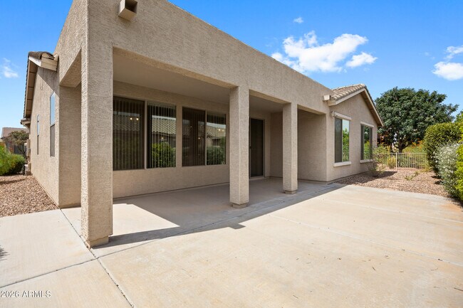 Building Photo - 42406 W Falling Star Dr