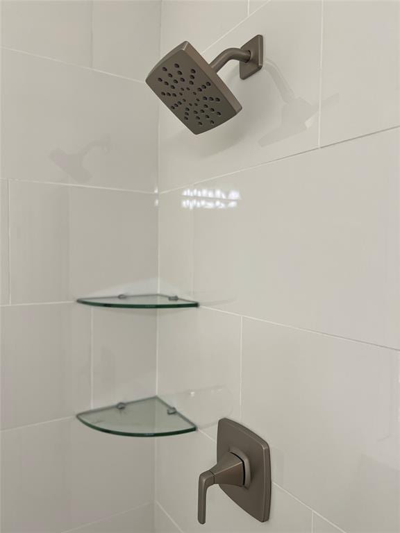 Building Photo - 10 Troon Dr