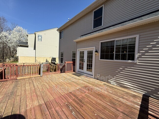 Building Photo - 14 Heatherbrook Ln