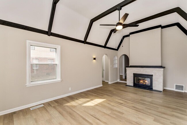 Building Photo - College Hill Home for rent! 4 bedroom 2 bath!