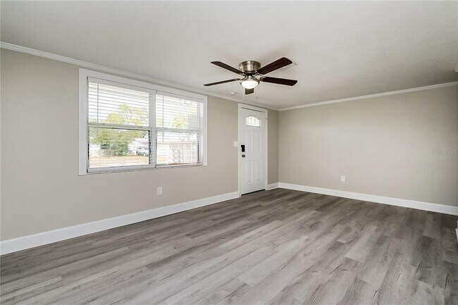 Building Photo - 12906 Kings Manor Ave