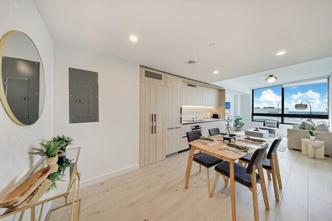 Building Photo - 40 NW 3rd St