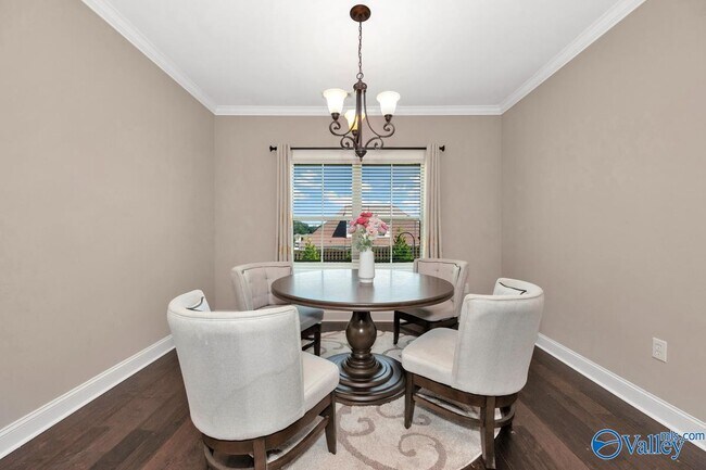 Building Photo - 216 SW Winterbranch Rd