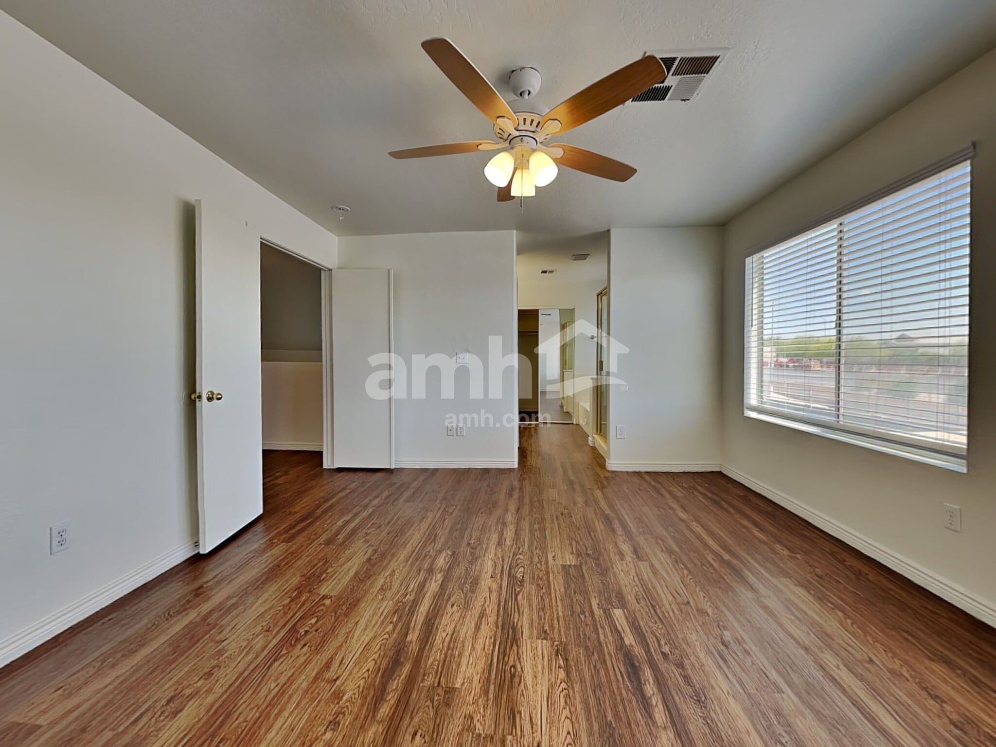 Building Photo - 7519 E Naranja Ave