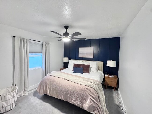 Building Photo - 130 N 500 E