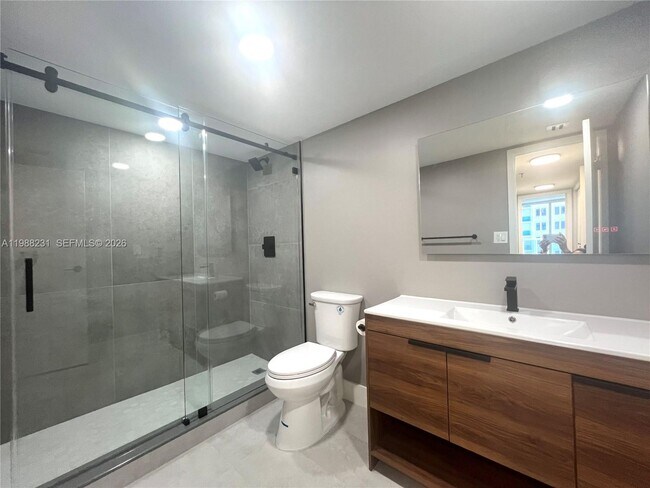 Building Photo - 2401 Collins Ave