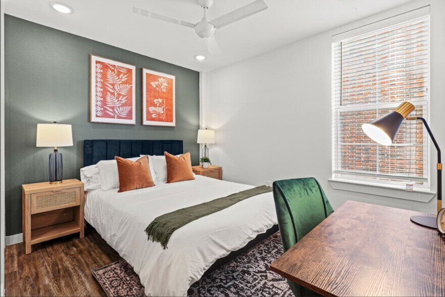 Building Photo - 120 N Madison Ave