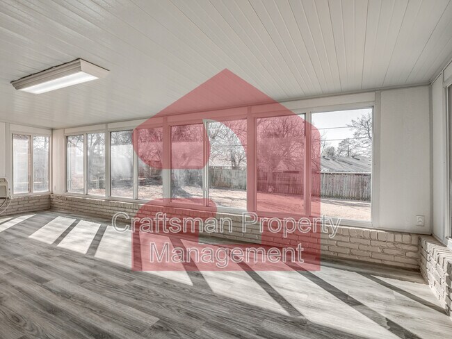 Building Photo - 2024 NW 45th St