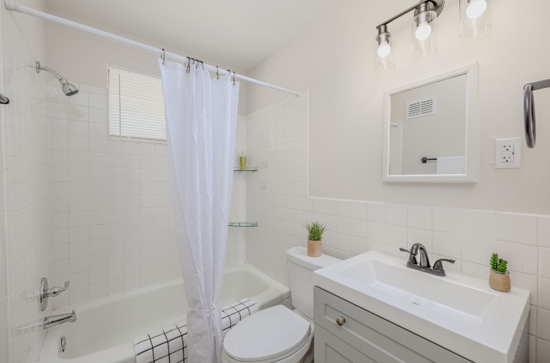 Building Photo - 2086 Harbert Ave