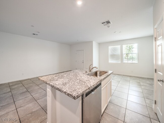 Building Photo - 462 Ylang Pl