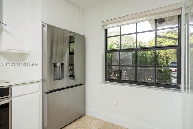 Building Photo - 576 Westree Ln