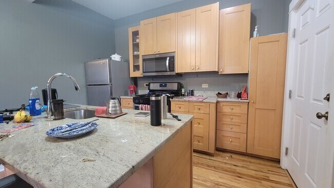 Building Photo - 3541 W Jackson Blvd