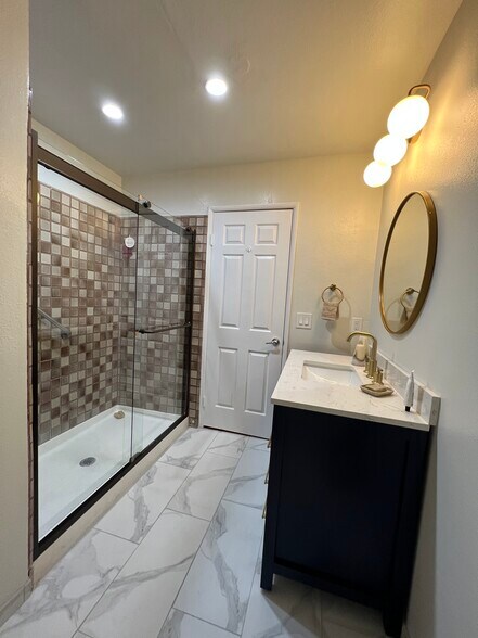 second (guest) bathroom - 511 N Jackson St