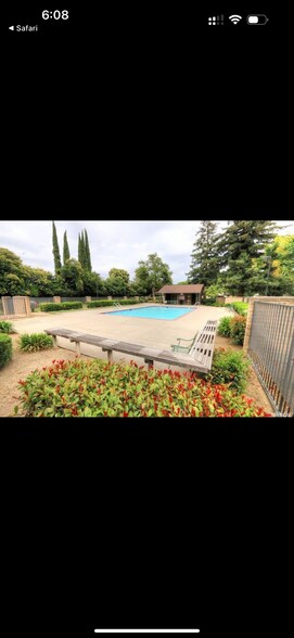 Building Photo - 112 Luna Grande Cir