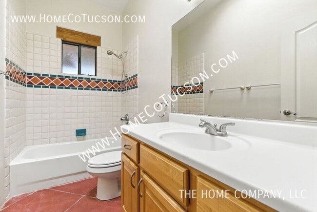 Building Photo - 1921 S Doubletree Ln