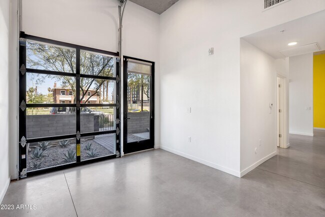 Building Photo - 1130 N 2nd St