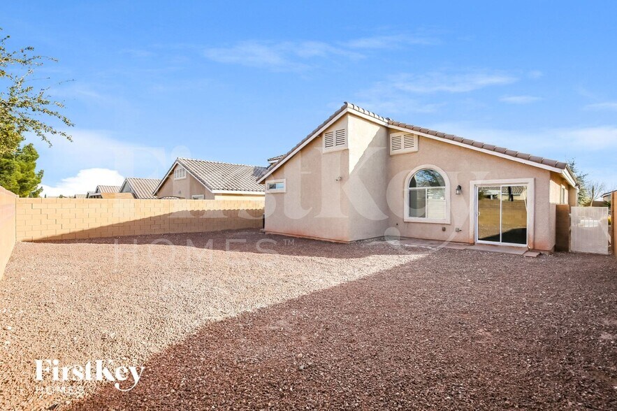 Building Photo - 4532 Silverwind Rd