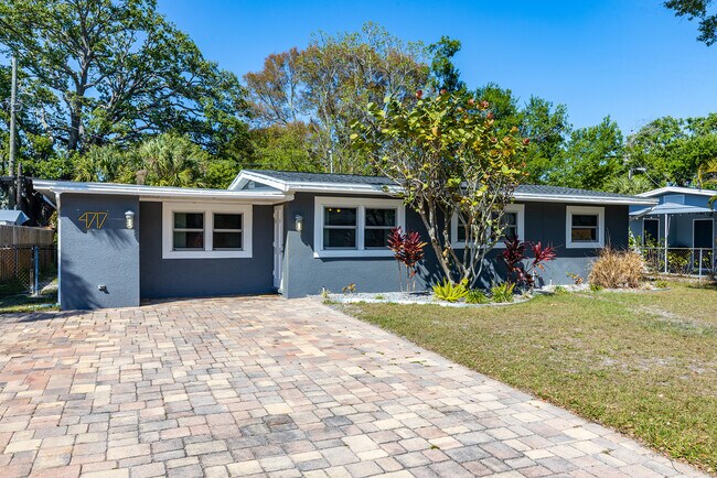 Building Photo - 4717 W Leila Ave