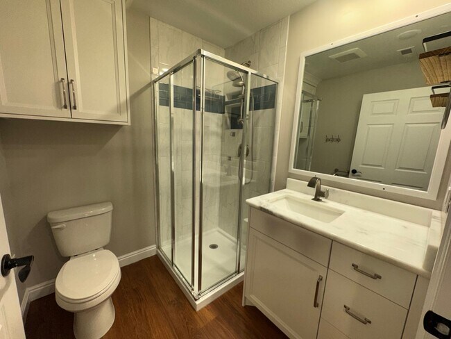 Building Photo - Beautiful main level home for sale