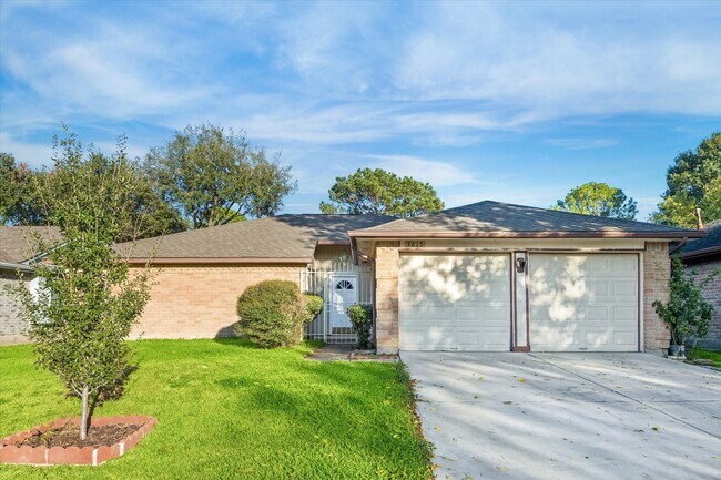 Primary Photo - 3615 Kingston Vale Dr