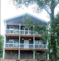 Building Photo - 184 Strickland Ave