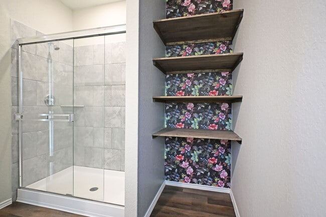 Building Photo - 963 Steeplebush