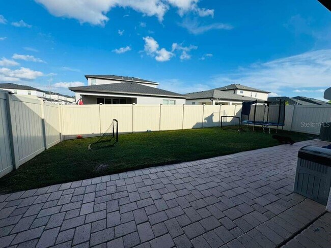 Building Photo - 4913 Rain Shadow Dr