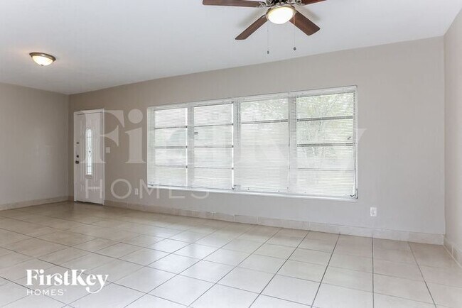 Building Photo - 1251 NW 56th Ave