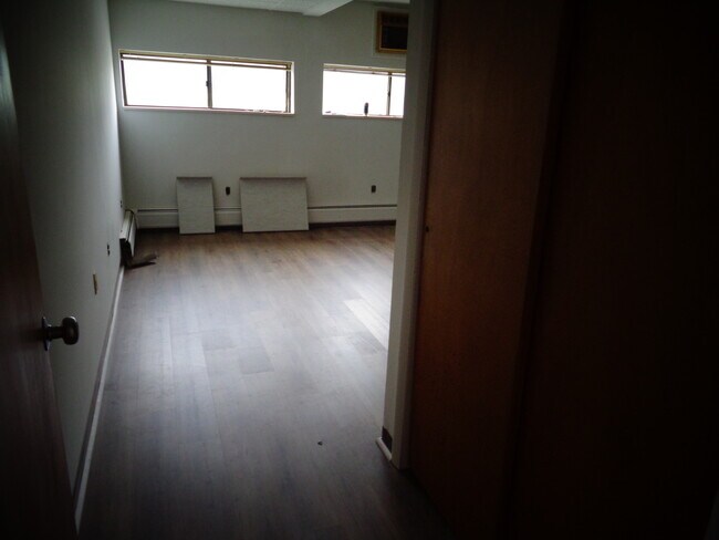 Building Photo - 43 White St