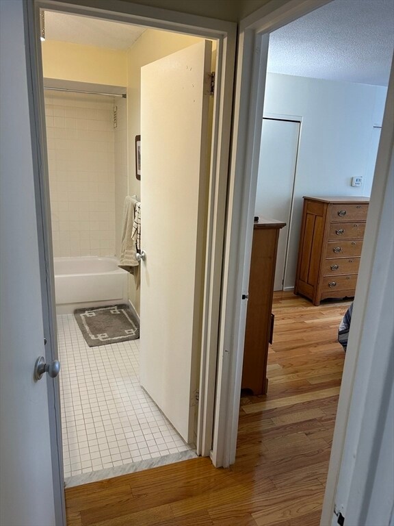 Building Photo - 77 Pond Ave