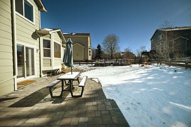 Building Photo - 1343 Lookout Springs Dr