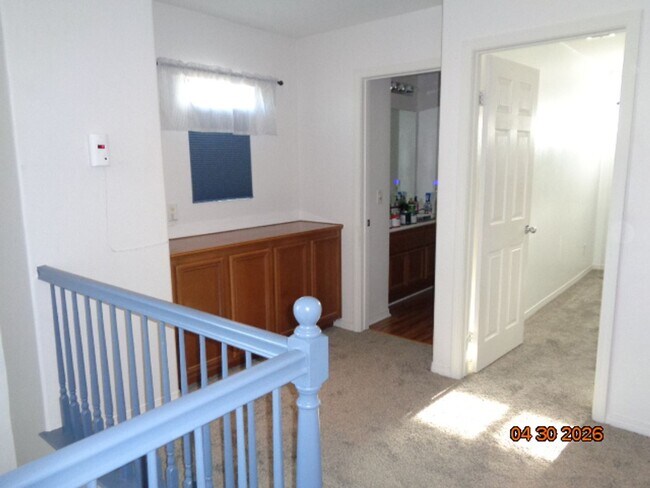 Building Photo - Spacious 4 Bedroom with RV Access in Rosamond