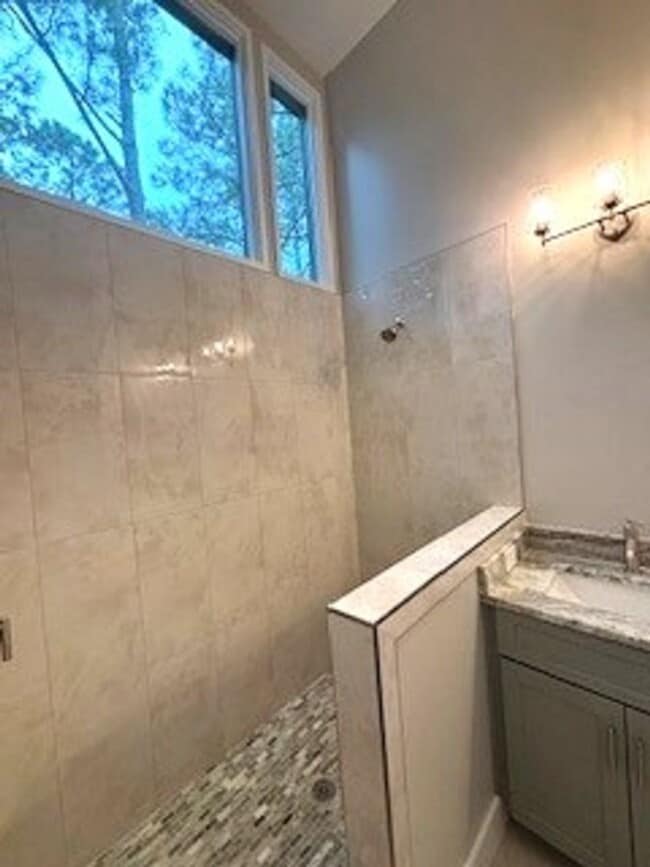 Building Photo - Broad Creek Landing