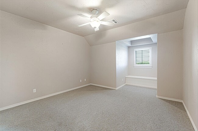 Building Photo - 101 Up There