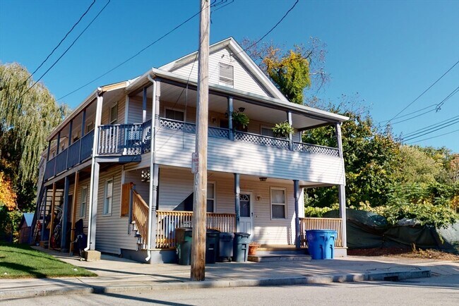Building Photo - 54 Rumford Ave