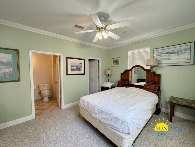 Building Photo - Furnished 4BR Waterfront Home in Fort Walt...