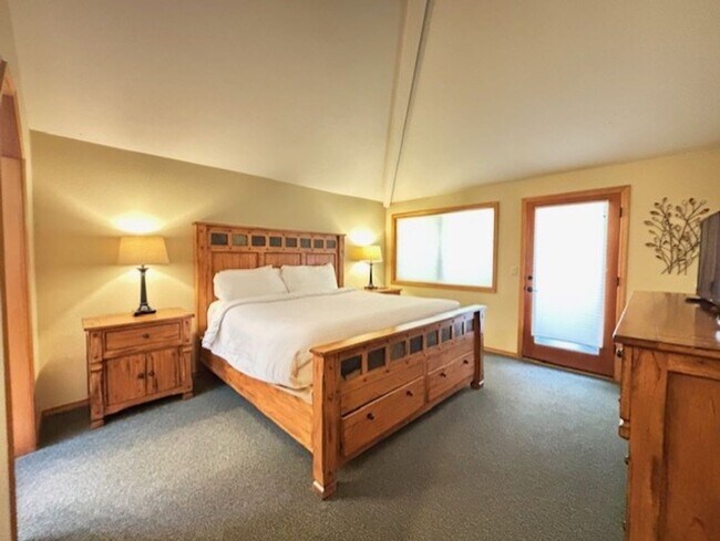 Building Photo - 58120 Gannet Lane, Fall Special $250.00 off First Month's Rent with Signed Lease