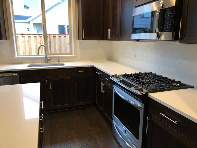 Building Photo - 2160 NW 161st Ave