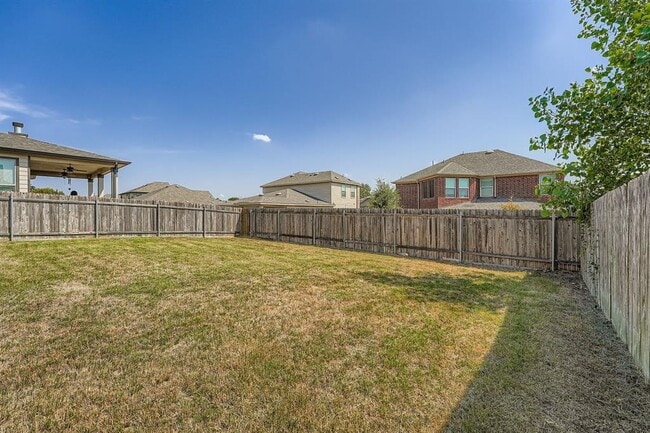 Building Photo - 5104 Lazy Ct Dr