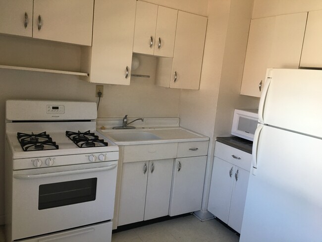 Building Photo - 2914 N 76th St