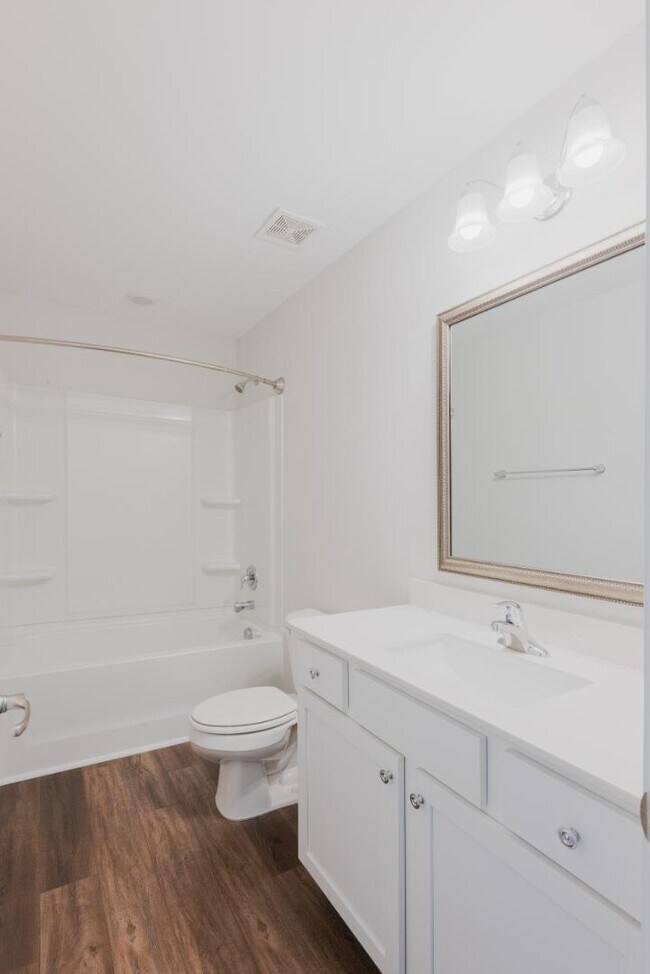 Building Photo - 61 Conifer St