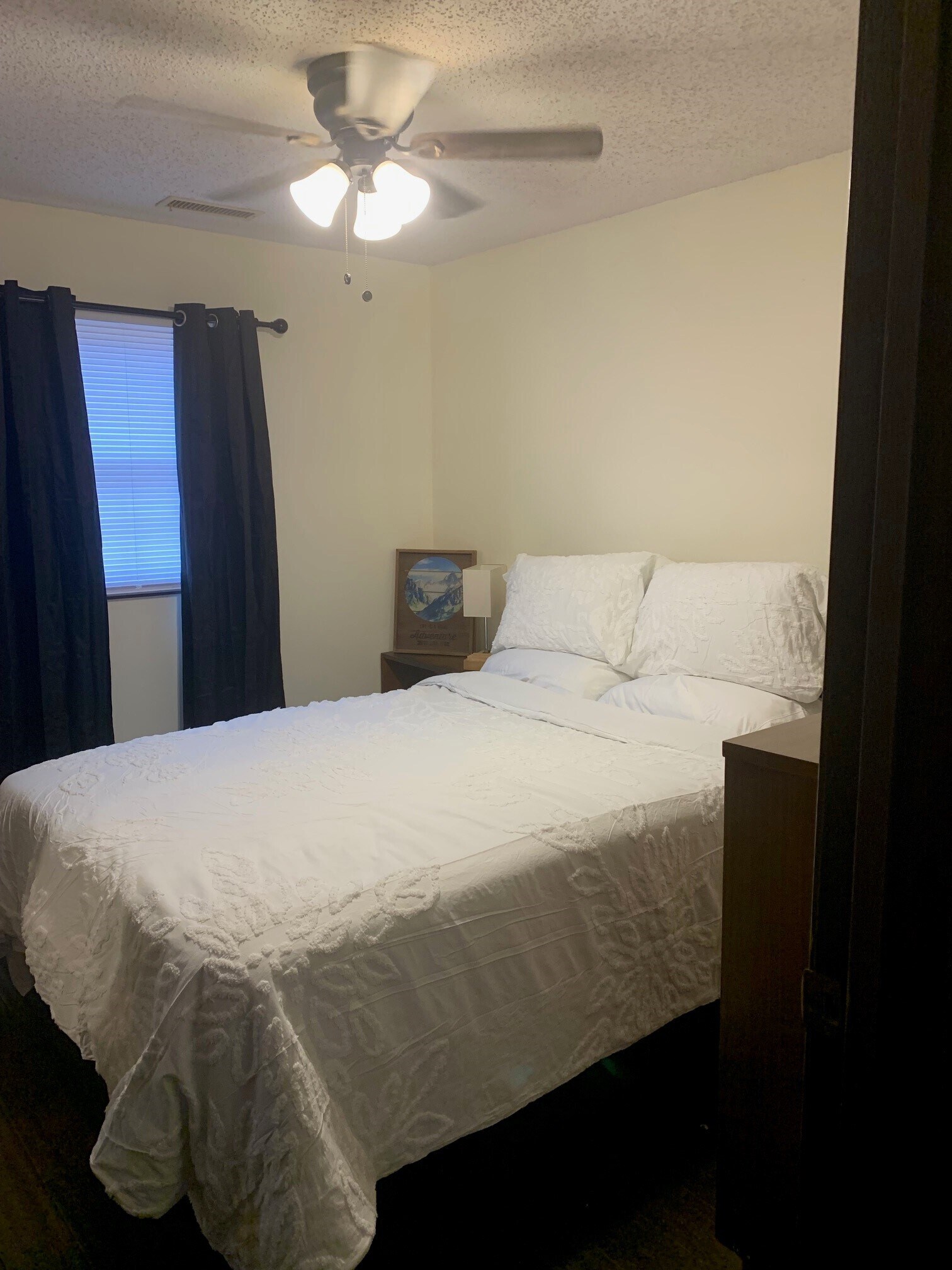 Building Photo - 617 4th St