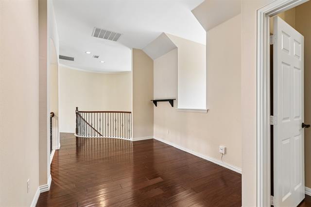 Building Photo - 2027 Stonemont Ct