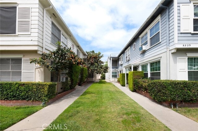 Building Photo - 5319 Whitsett Ave