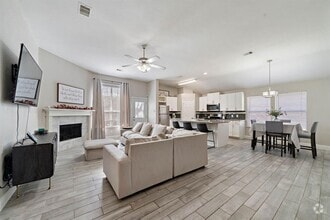 Building Photo - 1830 Sherwood Forest Cir