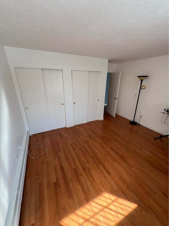 Building Photo - 383 Huse Rd