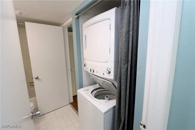 Building Photo - 2207 San Marco Rd